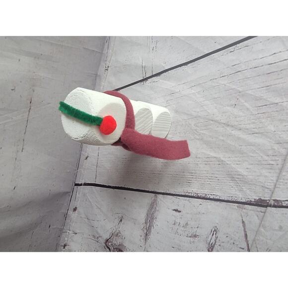 Wooden Handmade Snowman Winter Tiered Tray Home Decor Shelf Sitter Green Red - Picture 4 of 6